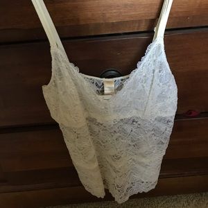 Women’s lace spaghetti adjustable strap tank top